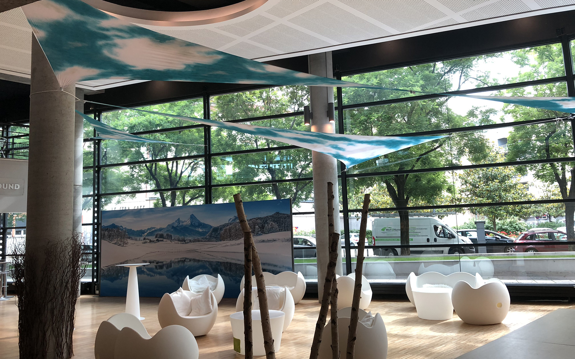 meetings_canape_blossy_grenoble_ecole_management