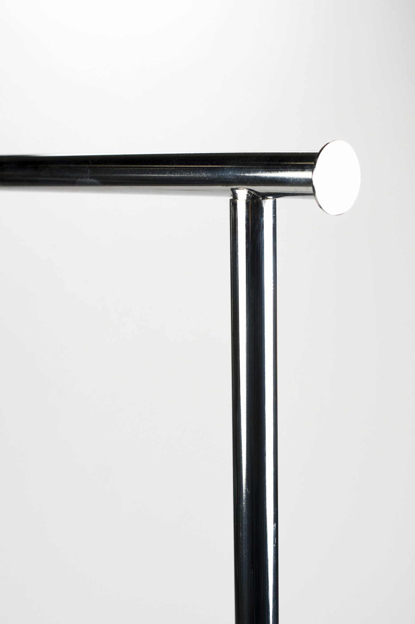 Portant vestiaire détails barre du haut