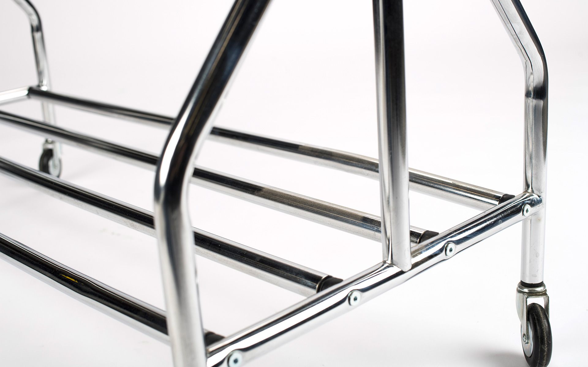 Portant vestiaire détails barres du bas