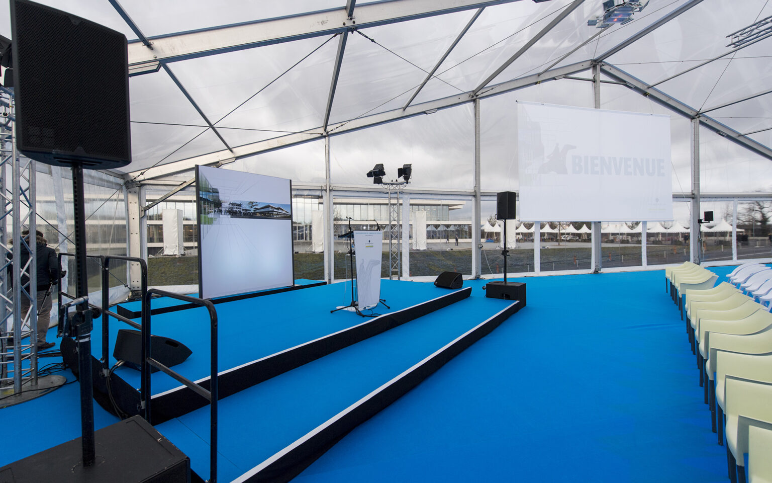Fond de scène en bâche PVC Meetings Location et prestations d