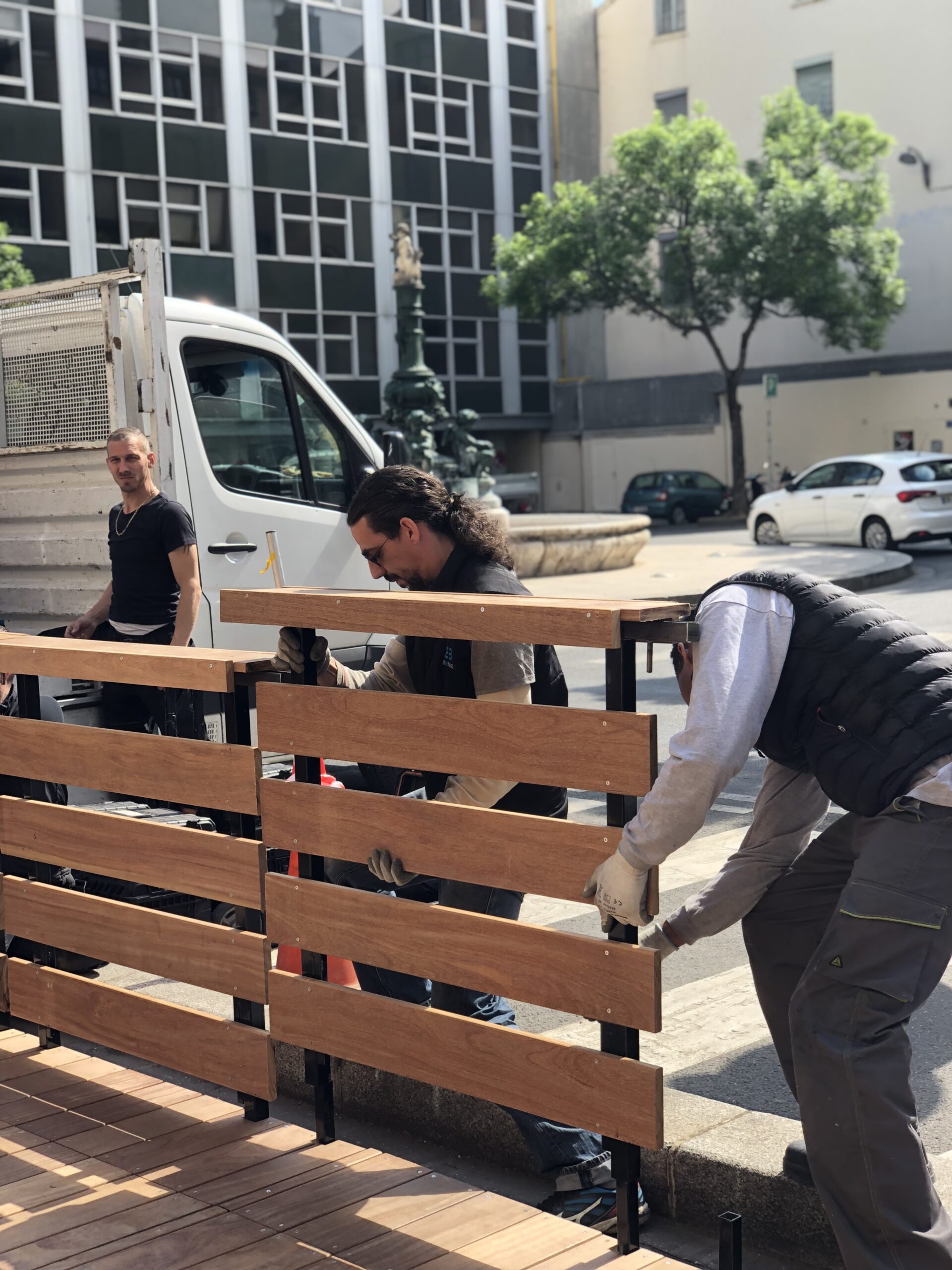 meetings et ses terrasses sur-mesure, faites selon vos demandes à Lyon et dans sa région.