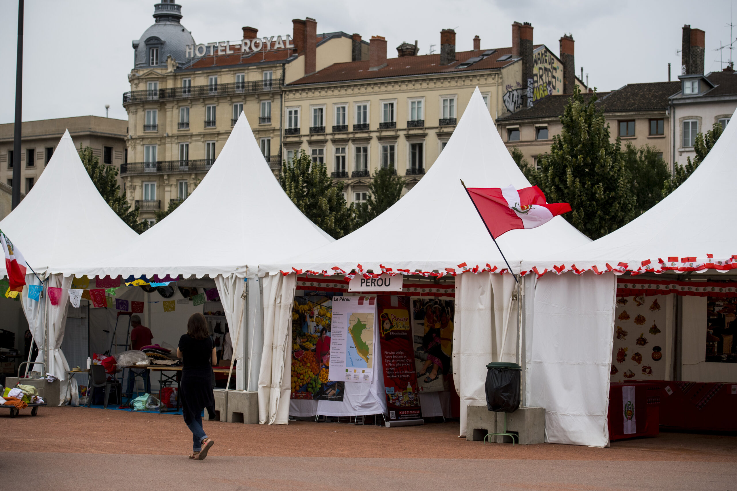 tentes installées par Meetings lors des Fêtes Consulaires