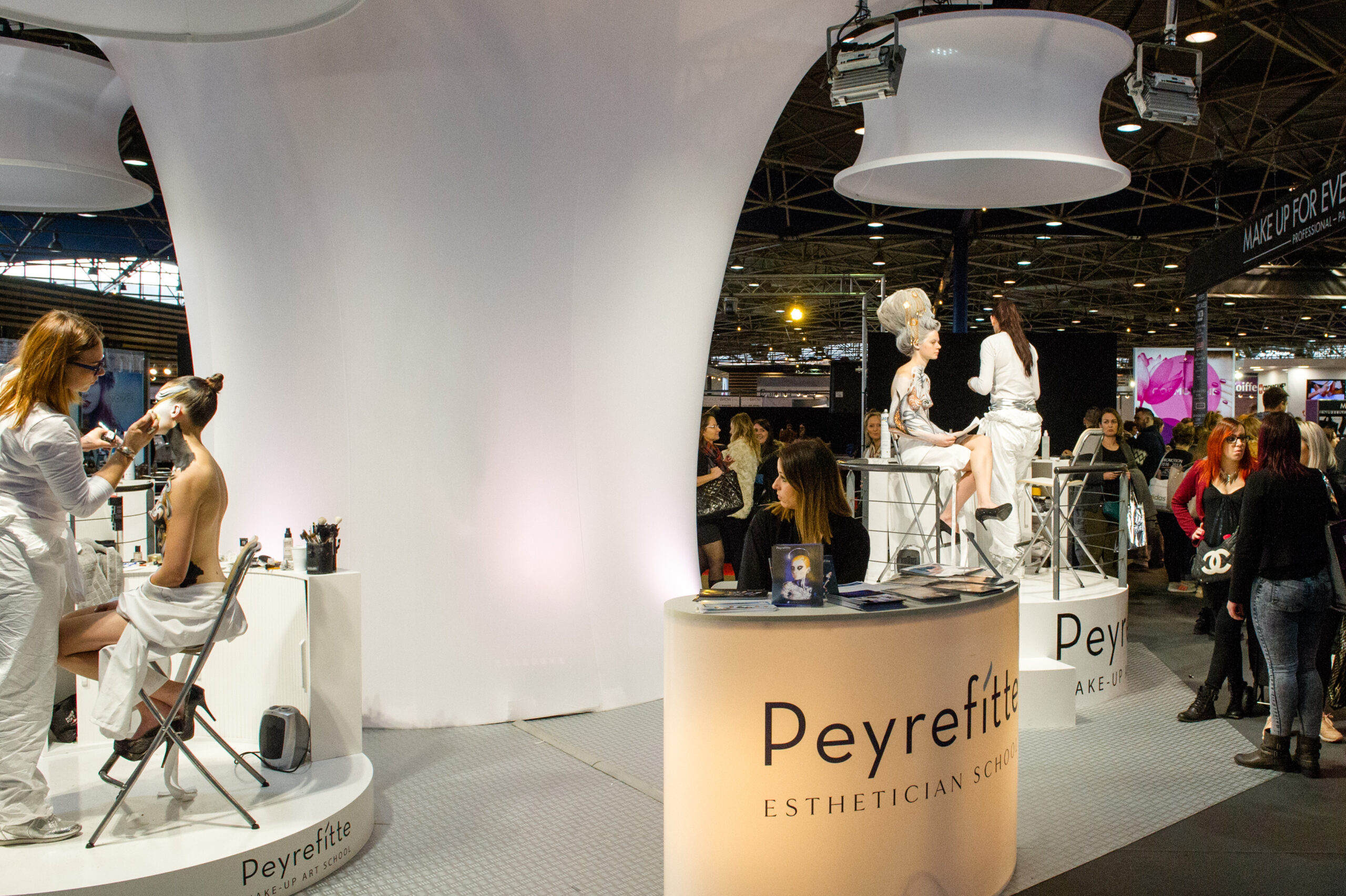 Stand original créer par Meetings pour Peyrefitte